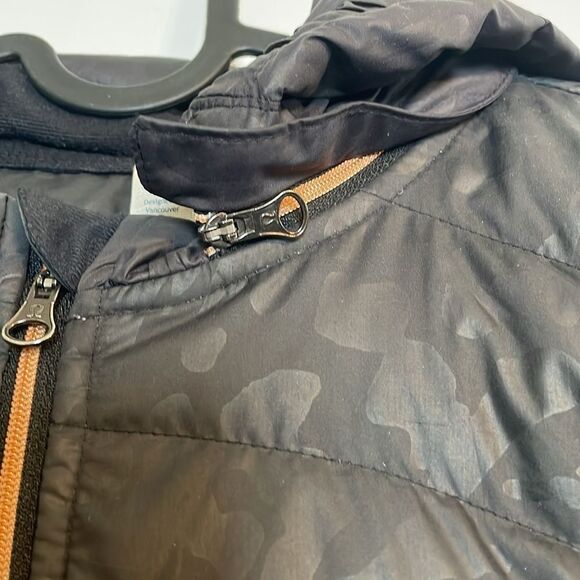 Lululemon Spring Fling Puffy Windbreaker Jacket 8 - Picture 9 of 11